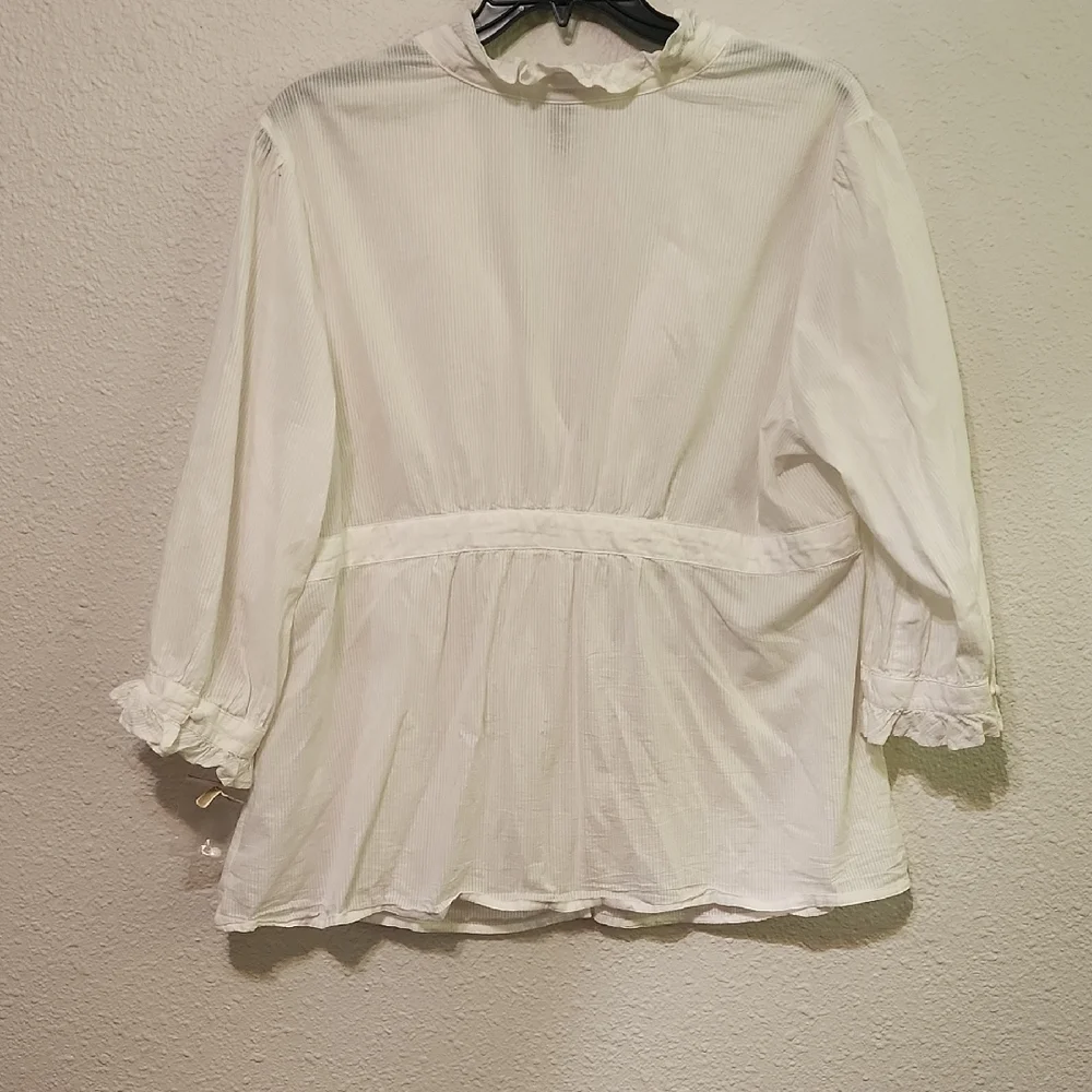 Women's White Ruffled Blouse - Picture 4 of 9